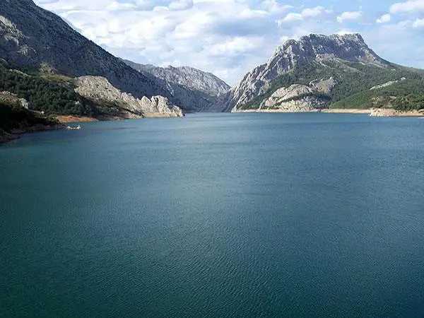 Embalse de Ria&ntilde;o