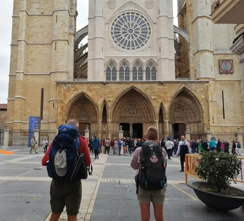 La Guardia Civil recomienda a los peregrinos no hacer este domingo las etapas entre Astorga y Villafranca del Bierzo. 