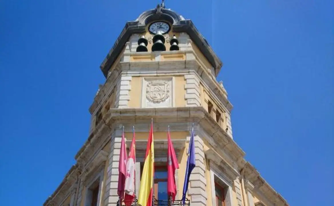 Ayuntamiento de La Ba&ntilde;eza.