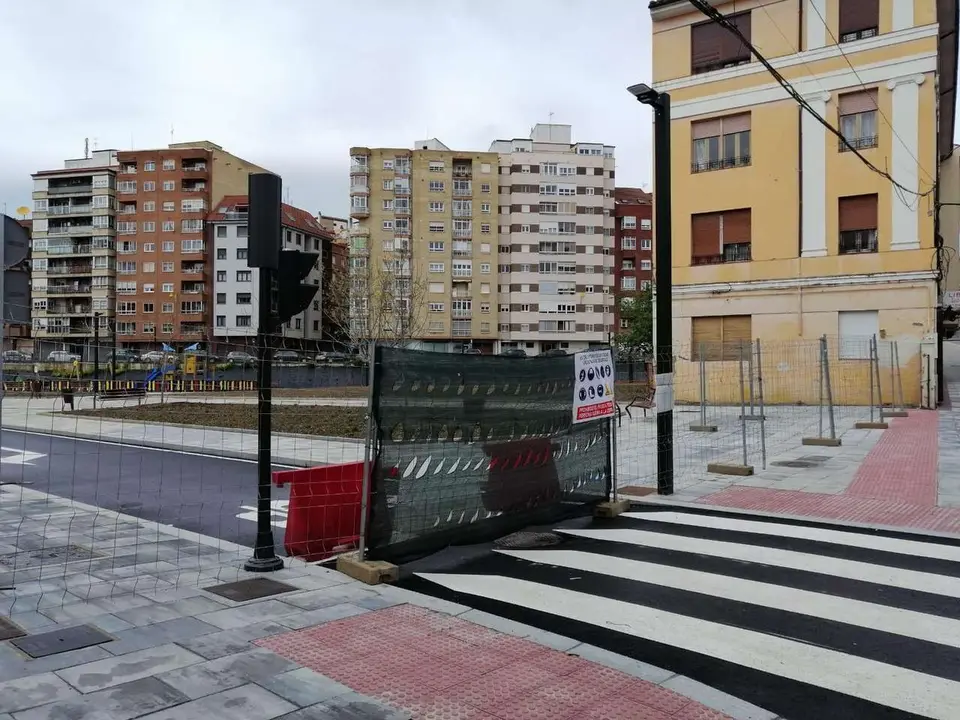 Obras en la calle Ram&oacute;n y Cajal para la apertura del nuevo vial