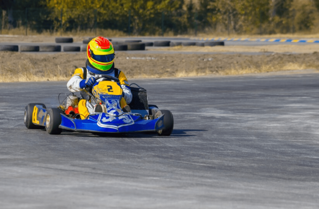 Imagen de un piloto de karting