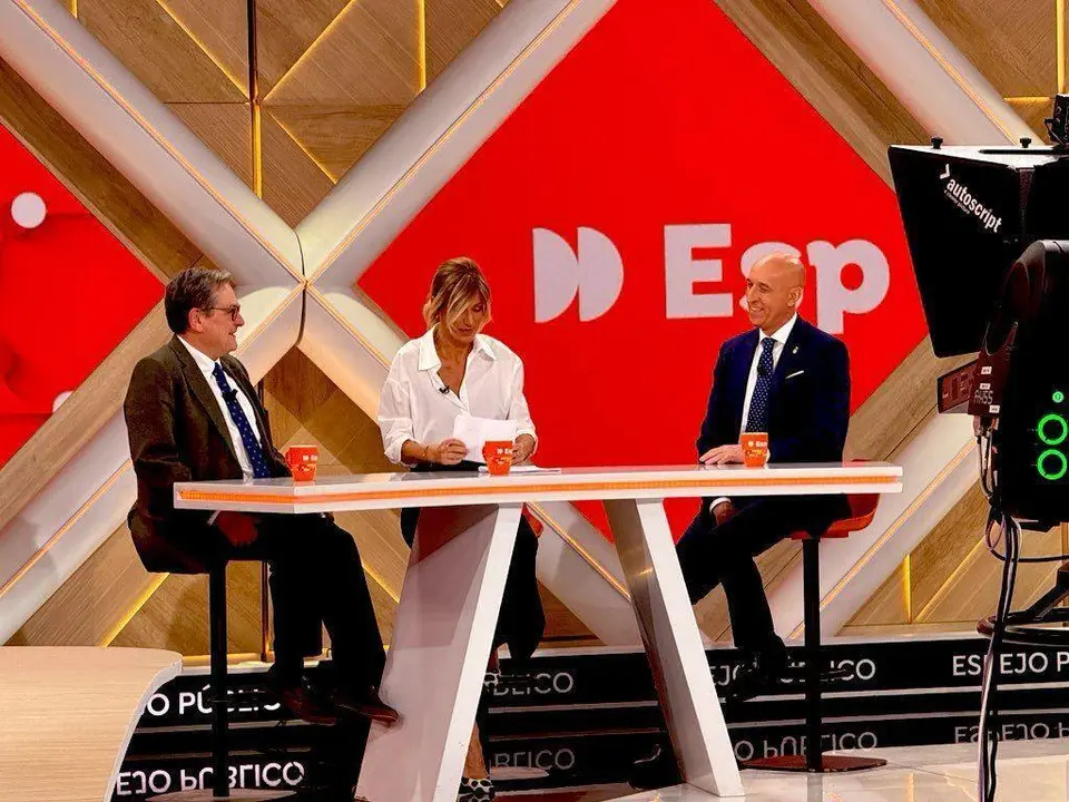 El alcalde de Le&oacute;n asiste a Espejo P&uacute;blico // @jadiez