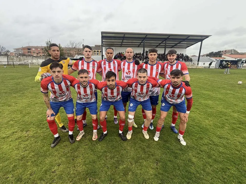Alineaci&oacute;n del Atl&eacute;tico Bembibre de este s&aacute;bado en Ciudad Rodrigo // @AtcoBembibre