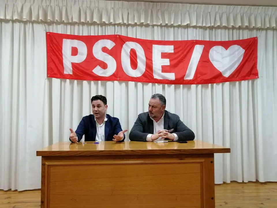 Una imagen de Eduardo Mor&aacute;n y Javier Alfonso Cend&oacute;n, quienes lamentan profundamente el fallecimiento de Miguel Garc&iacute;a