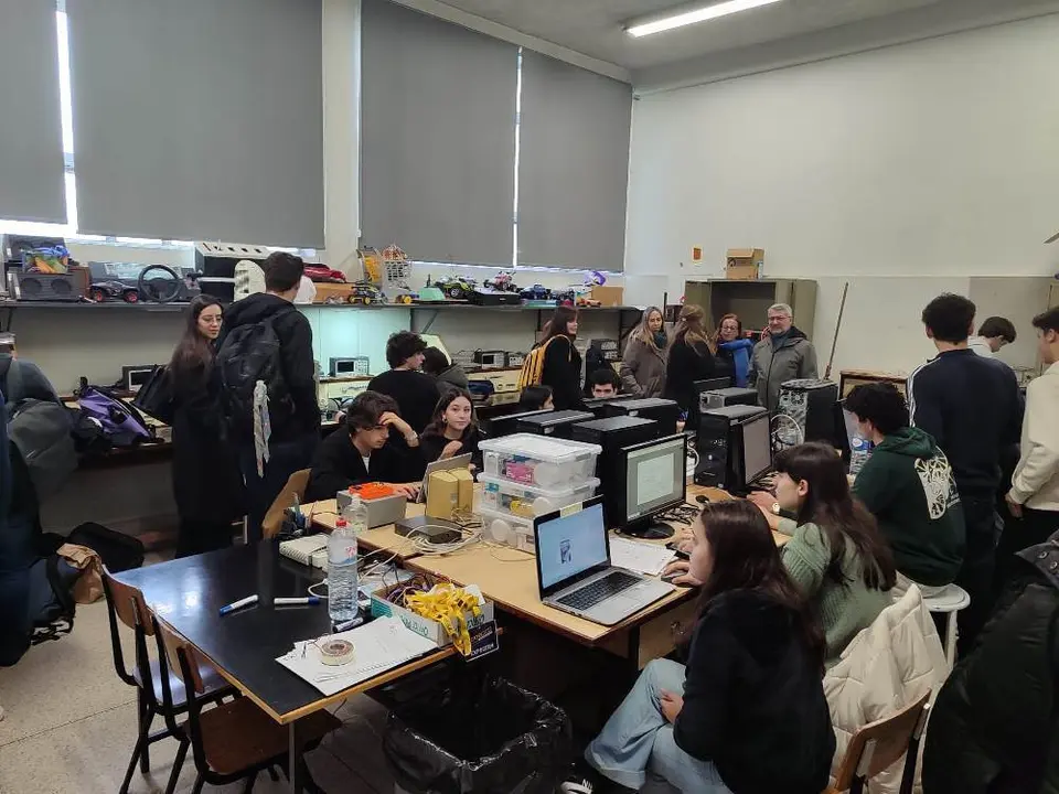Un momento del encuentro RoboSTREAMSEN coordinado por la ULE en Oporto. / UNILE&Oacute;N