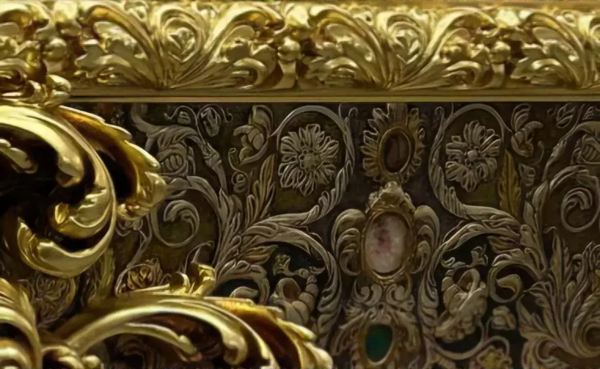 Detalle del trono de la Madre Dolorosa