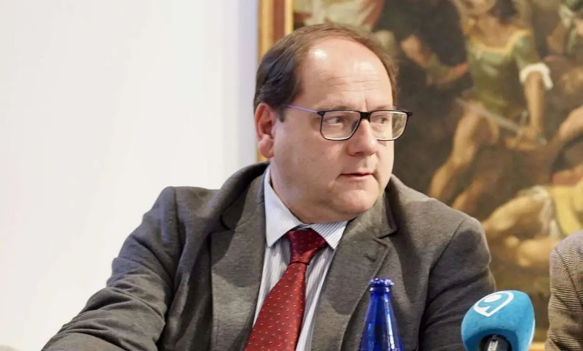 Campillo. ICAL. La directora del Parador de Le&oacute;n, Ana Dom&iacute;nguez; la presidenta de la IGP Alubia de La Ba&ntilde;eza, Montserrat San Jos&eacute;, y el alcalde de La Ba&ntilde;eza, Javier Carrera, presentan las III Jornadas de Promoci&oacute;n de la Alubia IGP de La Ba&ntilde;eza en Paradores Turismo junto al periodista Pepe Ribagorda.