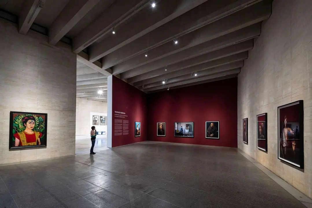 Yasumasa Morimura.
Autorretratos a trav&eacute;s de la historia del arte.
Colecci&oacute;n MUSAC,
2025. Foto Imagen MAS