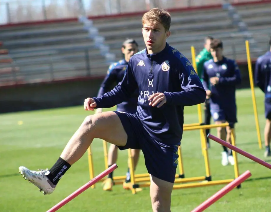 Un entrenamiento de la Cultural. / @CyDLeonesa 