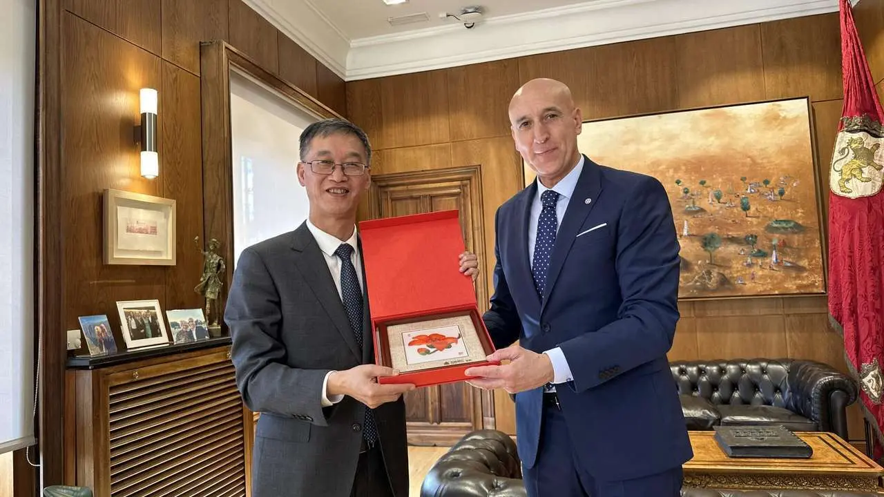 Foto de archivo: Embajador de China en Espa&ntilde;a 