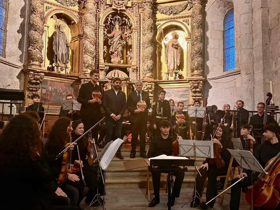 Eduardo Diego fue el pregonero de la Semana Santa de Carrizo. / PRENSA JUNTA CYL