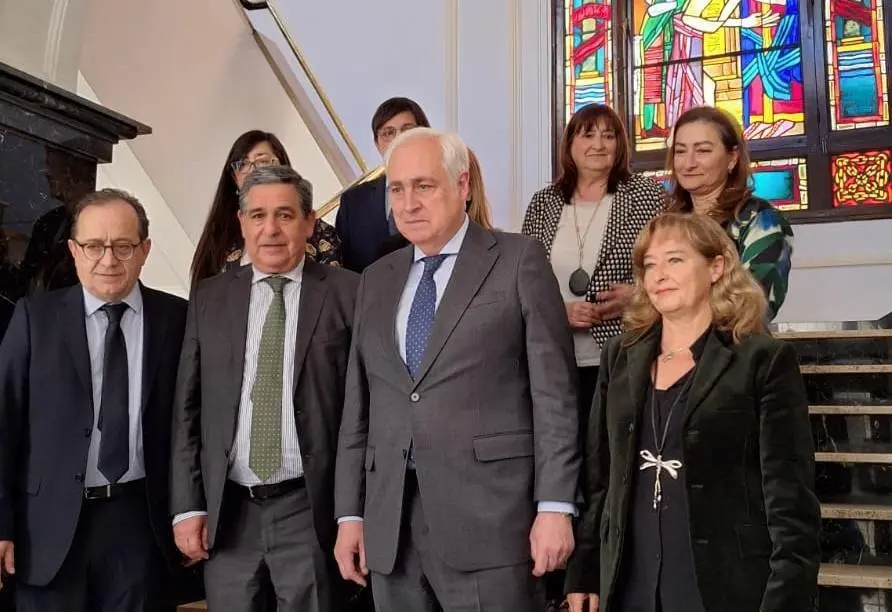 Ana del Ser (derecha), en una foto de archivo junto a Jos&eacute; Luis Concepci&oacute;n.