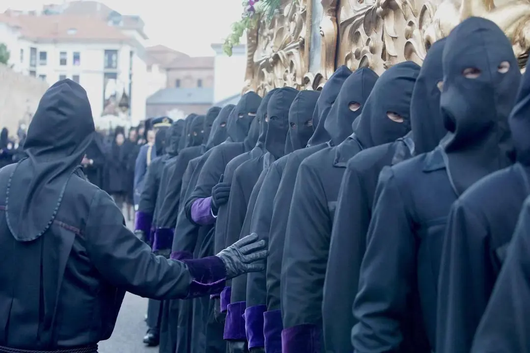 Campillo. ICAL. Celebraci&oacute;n de la Procesi&oacute;n del Santo Entierro, organizada por la Real Cofrad&iacute;a Sant&iacute;simo Sacramento de Minerva y La Santa Vera Cruz, en la que participan diferentes autoridades