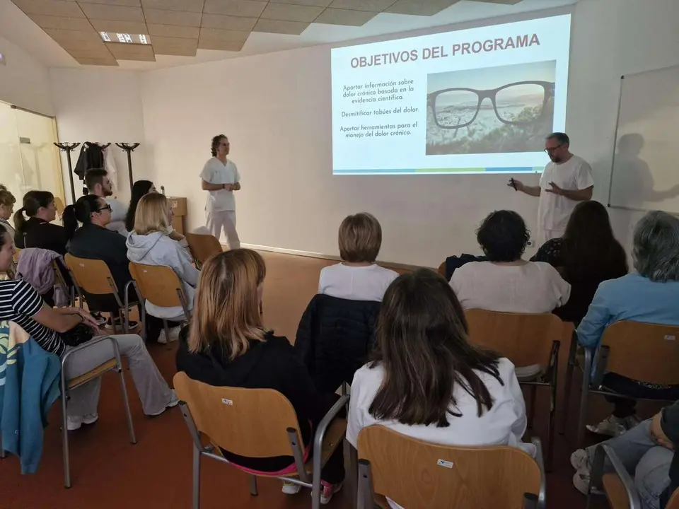Primera sesi&oacute;n grupal de la UAAD en el Centro de Salud Ponferrada IV 