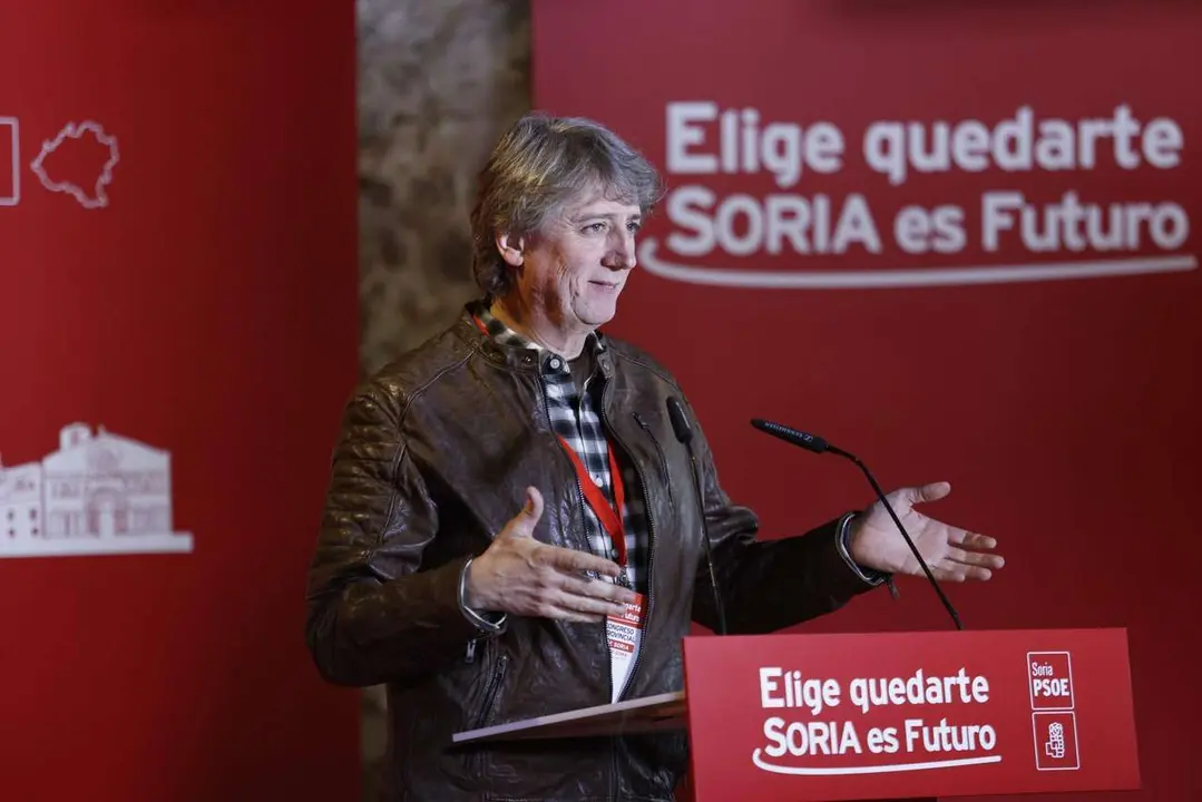 El secretario general del PSOE de Castilla y Le&oacute;n, Carlos Mart&iacute;nez, clausura el Congreso Provincial del PSOE de Soria. / ICAL
