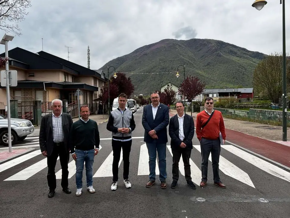 Recepci&oacute;n de las obras de la travesía de Villablino. / DIPU LE&Oacute;N