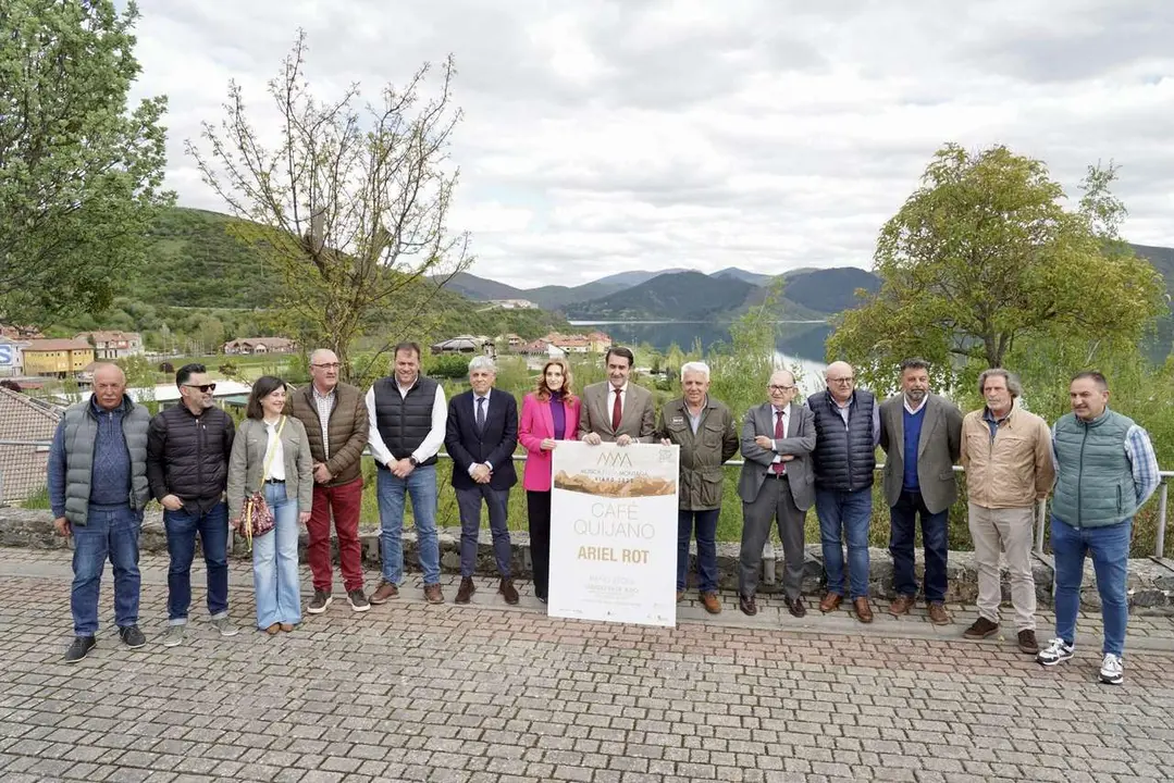 Campillo. ICAL. El consejero de Medio Ambiente, Vivienda y Ordenaci&oacute;n del Territorio, Juan Carlos Su&aacute;rez-Qui&ntilde;ones y la viceconsejera de Acci&oacute;n Cultural, Mar Sancho, presentan la VIII Edici&oacute;n de M&uacute;sicos en la Monta&ntilde;a