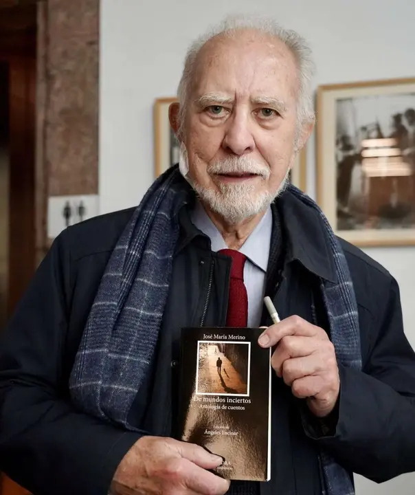 Campillo. ICAL. El escritor Jos&eacute; Mar&iacute;a Merino presenta la antolog&iacute;a de cuentos &lsquo;De mundos inciertos&rsquo;.