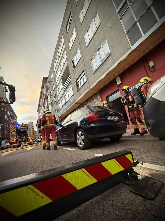 Actuaci&oacute;n Bomberos de Le&oacute;n en La Robla./ BOMBEROS LE&Oacute;N