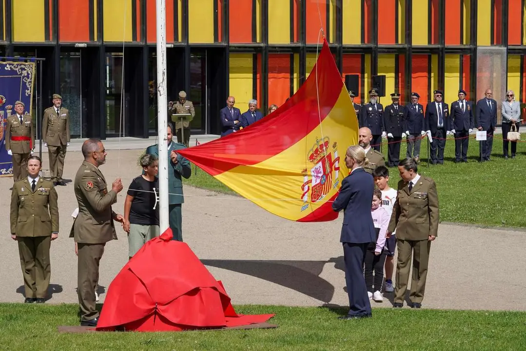 Imagen de archivo de una anterior celebraci&oacute;n del D&iacute;a de las Fuerzas Armadas en Le&oacute;n. | ICAL