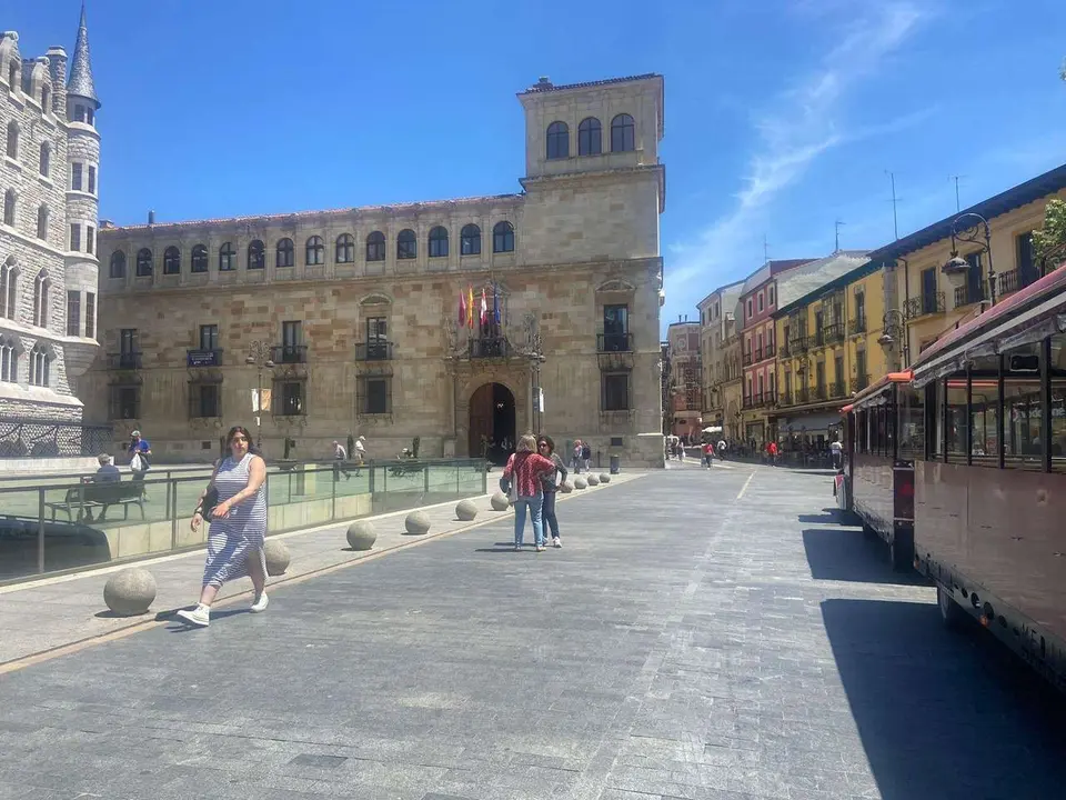 El Palacio de los Guzmanes, sede de la Diputaci&oacute;n de Le&oacute;n. 
