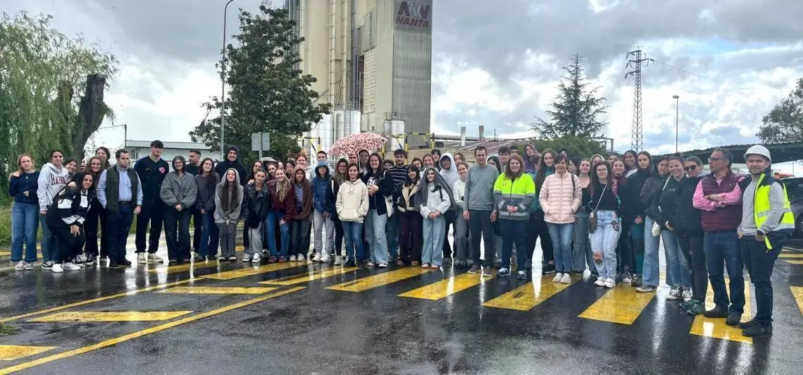 Estudiantes de la Facultad de Veterinaria de la Universidad de Le&oacute;n visitaron la empresa Nanta