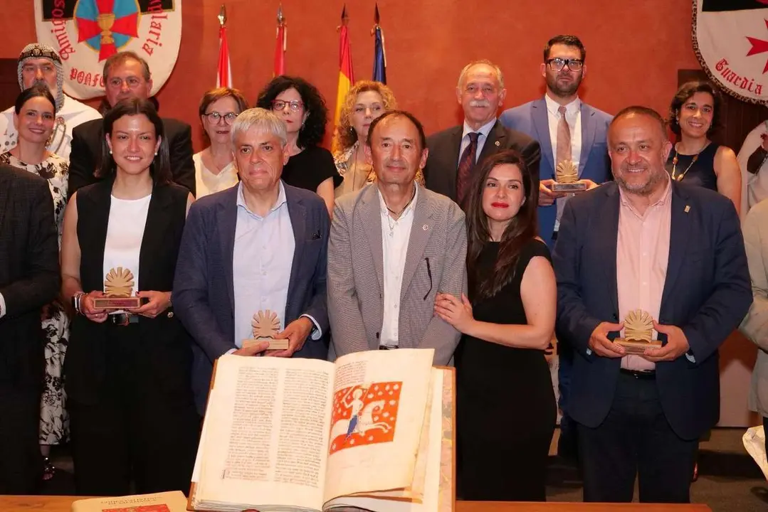 ICAL. El escritor, ensayista y comisario de exposiciones Jos&eacute; Tono Mart&iacute;nez recibe el Premio Internacional Aymeric Picaud de Divulgaci&oacute;n del Camino de Santiago