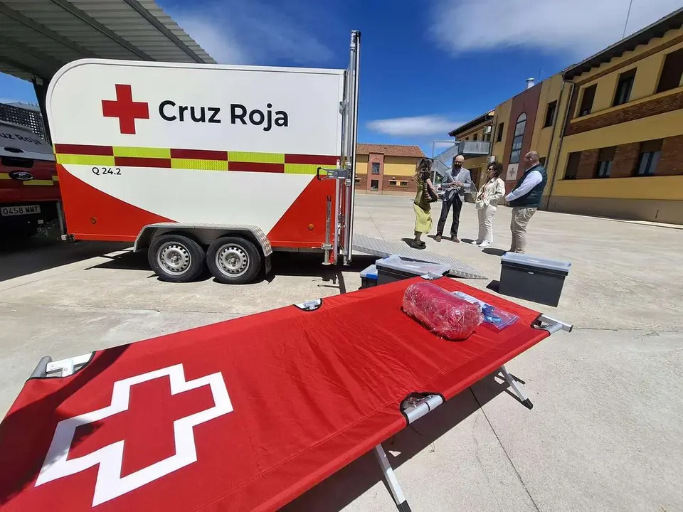 Cruz Roja Le&oacute;n visita del subdelegado