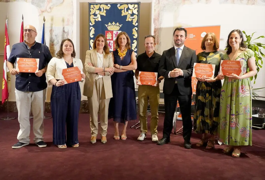 Docentes de Le&oacute;n, Palencia, Salamanca y Valladolid, premiados en la I edici&oacute;n del concurso &lsquo;Ense&ntilde;amos a leer&rsquo;. |  ICAL