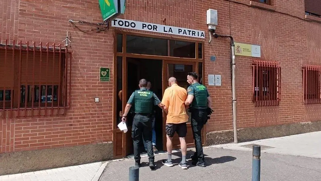 ICAL. Detenido un hombre en Benavente (Zamora) por intento de homicidio, allanamiento de morada y quebrantamiento de condena