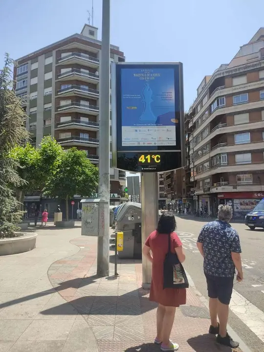 Castilla y Le&oacute;n ha registrado este a&ntilde;o 59 muertes por la ola de calor desde mayo, 50 m&aacute;s que el a&ntilde;o pasado en las mismas fechas. | LE&Oacute;N24HORAS