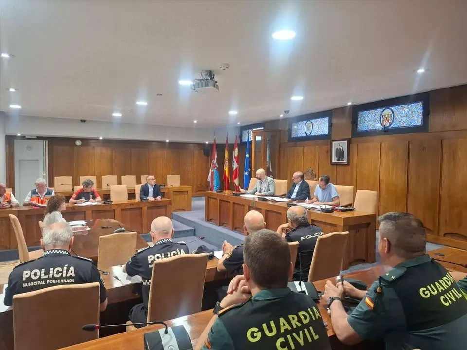 La Subdelegaci&oacute;n del Gobierno coordina con el Ayuntamiento de Ponferrada el operativo especial de seguridad para la Noche Templaria.