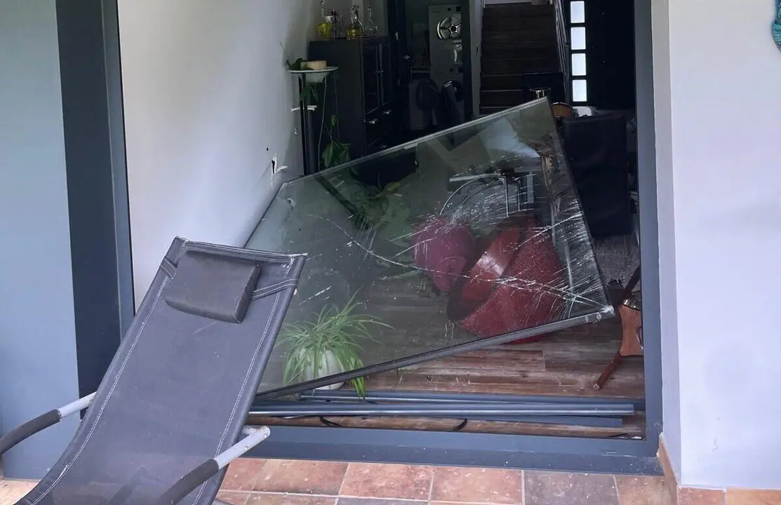 Estado en que qued&oacute; la vivienda asturiana de dos leoneses tras el asalto de 'Fernandito'.