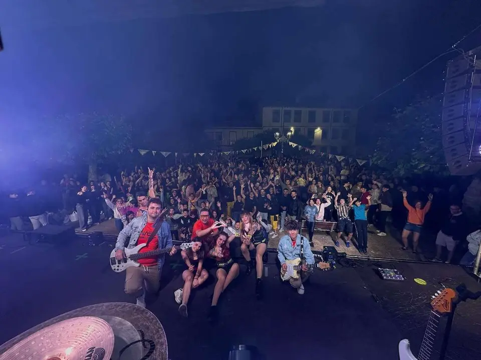 Imagen del Grupo Sonido que actuar&aacute;n en las fiestas del barrio de San Juan, Sahag&uacute;n
