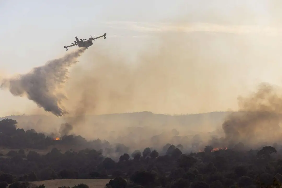 Rmestudios. ICAL. La Junta activa la situaci&oacute;n operativa dos ante la evoluci&oacute;n del incendio de Navaluenga (&Aacute;vila)