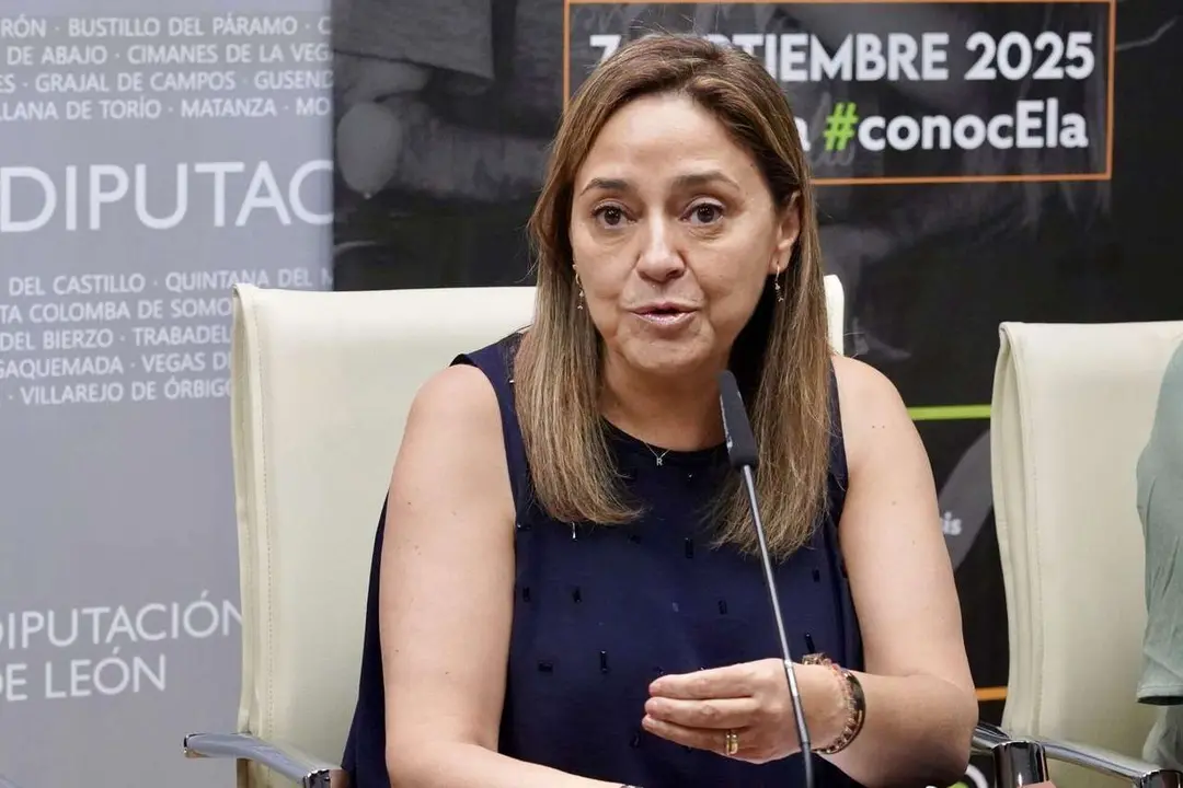 Campillo. ICAL. La diputada de Juventud y Deportes, Patricia Mart&iacute;nez, presenta el Trail Solidario &lsquo;Antimio con la ELA&rsquo;, junto a Roberto Salvadores, de la Junta Vecinal de Antimio de Arriba;; la directora de Comunicaci&oacute;n, Marketing y RR.PP. de la Asociaci&oacute;n Espa&ntilde;ola de Esclerosis Lateral Amiotr&oacute;fica, Rosa Mar&iacute;a Garc&iacute;a Llorente; y la presidenta de EM Le&oacute;n, Lorena L&oacute;pez