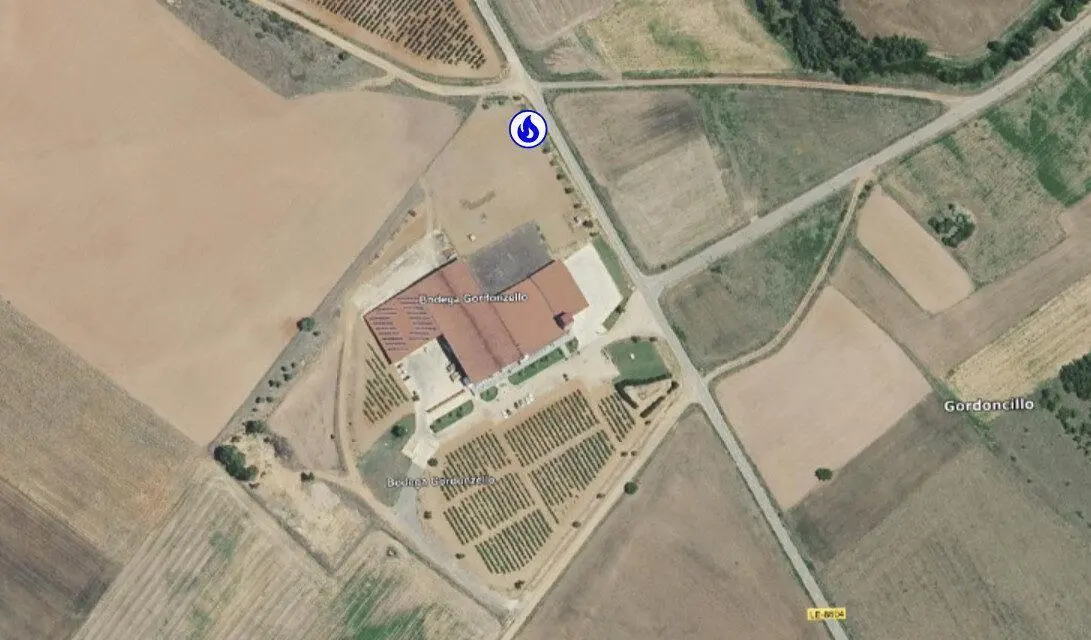 Zona del incendio en Gordoncillo, junto a las Bodegas Gordonzello