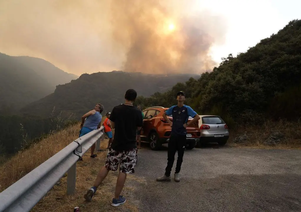 C&eacute;sar Hornija. ICAL. Incendio en la localidad de Paradi&ntilde;a (Le&oacute;n)