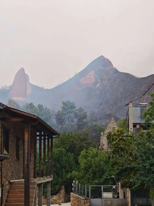 Diputaci&oacute;n de Le&oacute;n. SEPEIS. Incendio en Las M&eacute;dulas