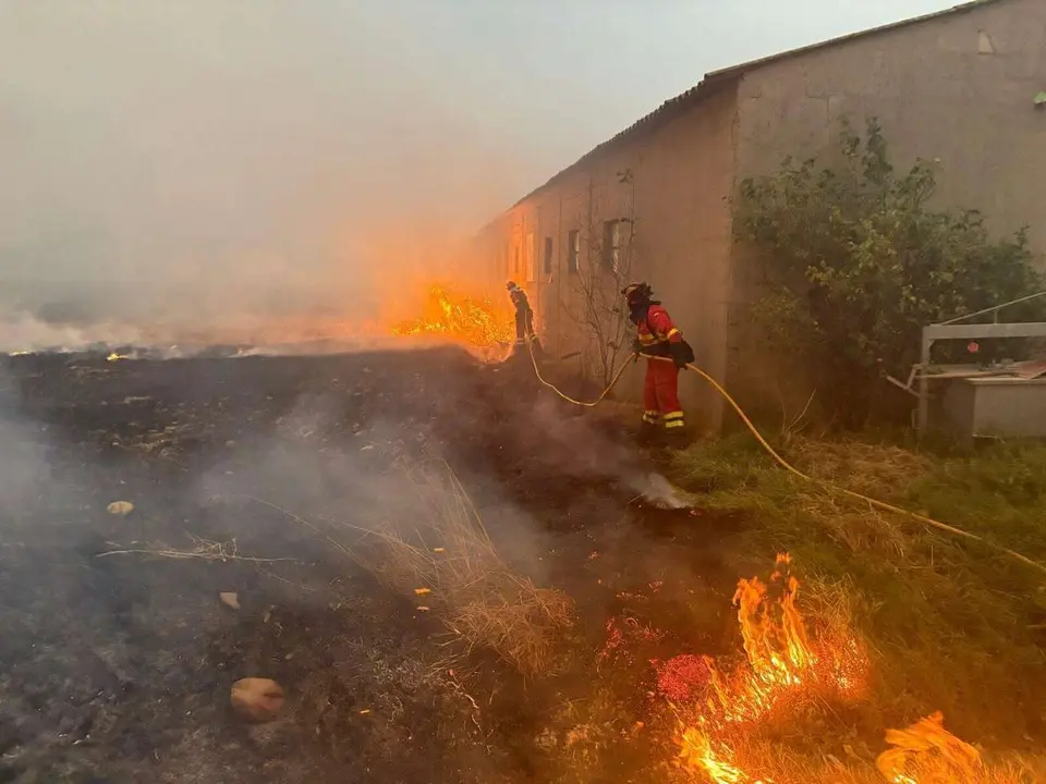 Incendio Jimenez de Jamuz. Foto Subdelegaci&oacute;n del Gobierno