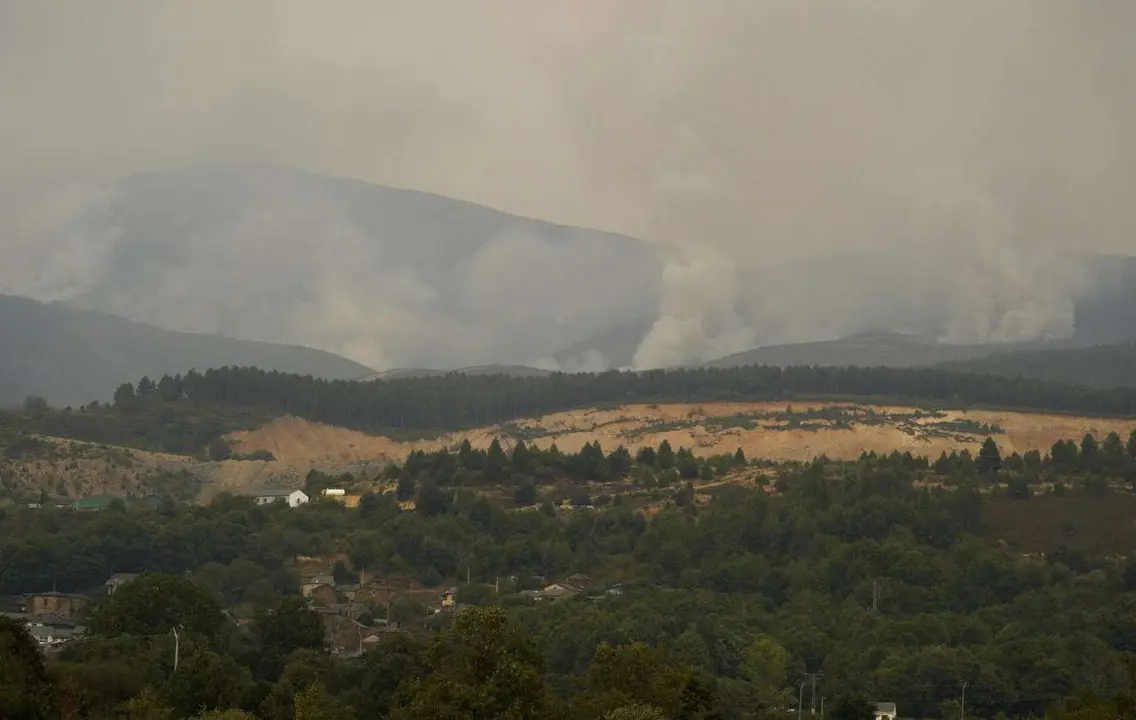 El incendio en Anllares del Sil (Le&oacute;n). | ICAL