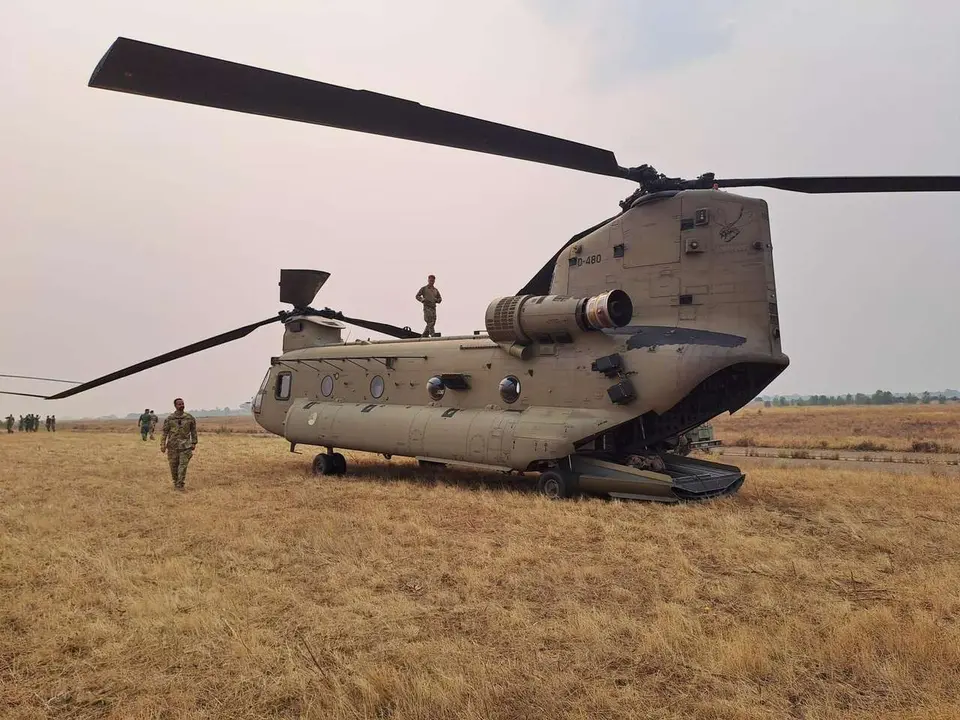 Un helic&oacute;ptero chinook en la base de La Virgen del Camino. | LE&Oacute;N24HORAS
