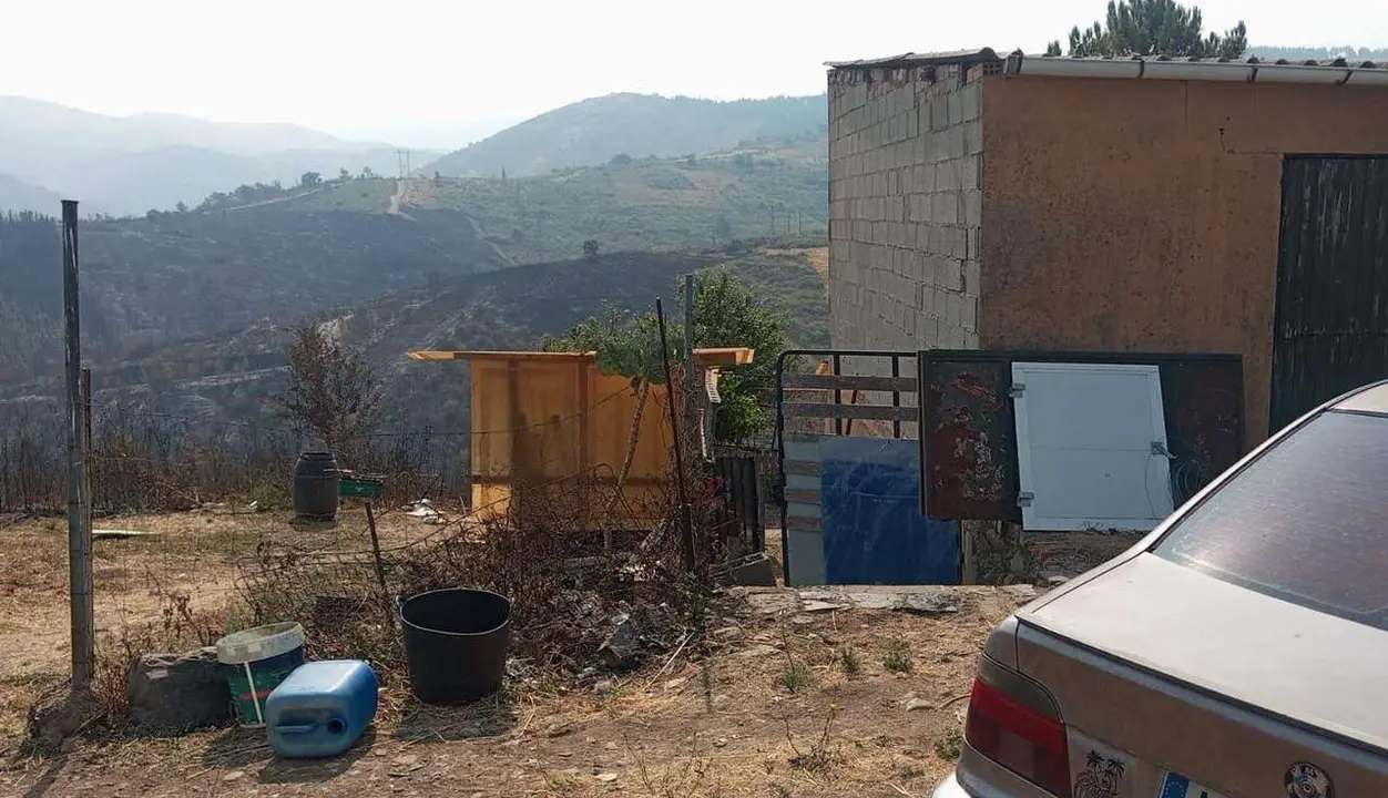 La vivienda en que viv&iacute;a el hombre detenido y encarcelado por el incendio de Molinaseca.