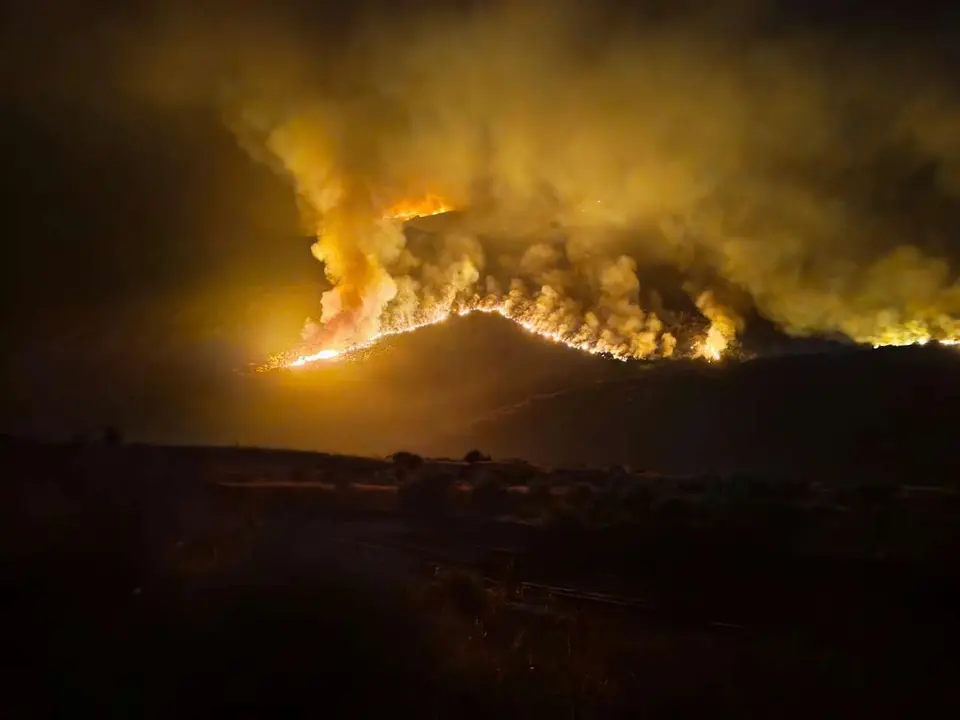 Incendio de La Ba&ntilde;a. / &Oacute;scar Teruelo 