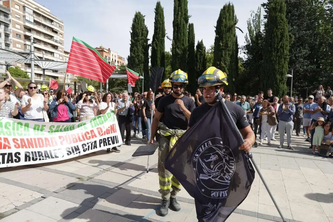 Concentraci&oacute;n convocada por la Asociaci&oacute;n &lsquo;La Culebra no se calla&rsquo;, bajo el lema &lsquo;Zamora, abandonada, quemada y vaciada&rsquo;. ICal