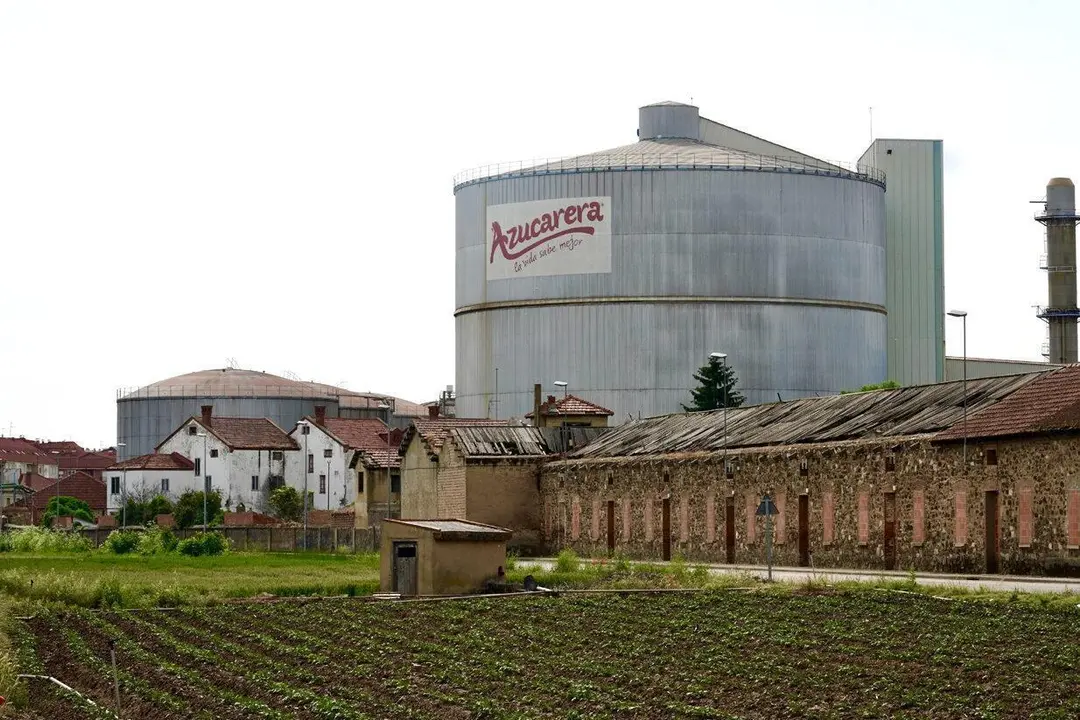 Imagen de archivo de la planta de Azucarera en La Ba&ntilde;eza. | ICAL