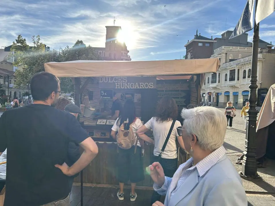 Mercado de las Tres Culturas en Le&oacute;n 2025
