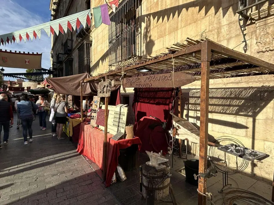 Mercado de las Tres Culturas en Le&oacute;n 2025