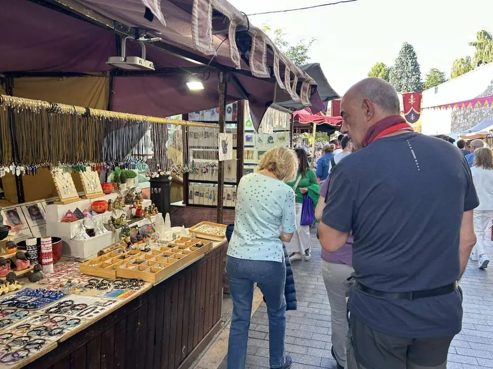 Mercado de las Tres Culturas en Le&oacute;n 2025