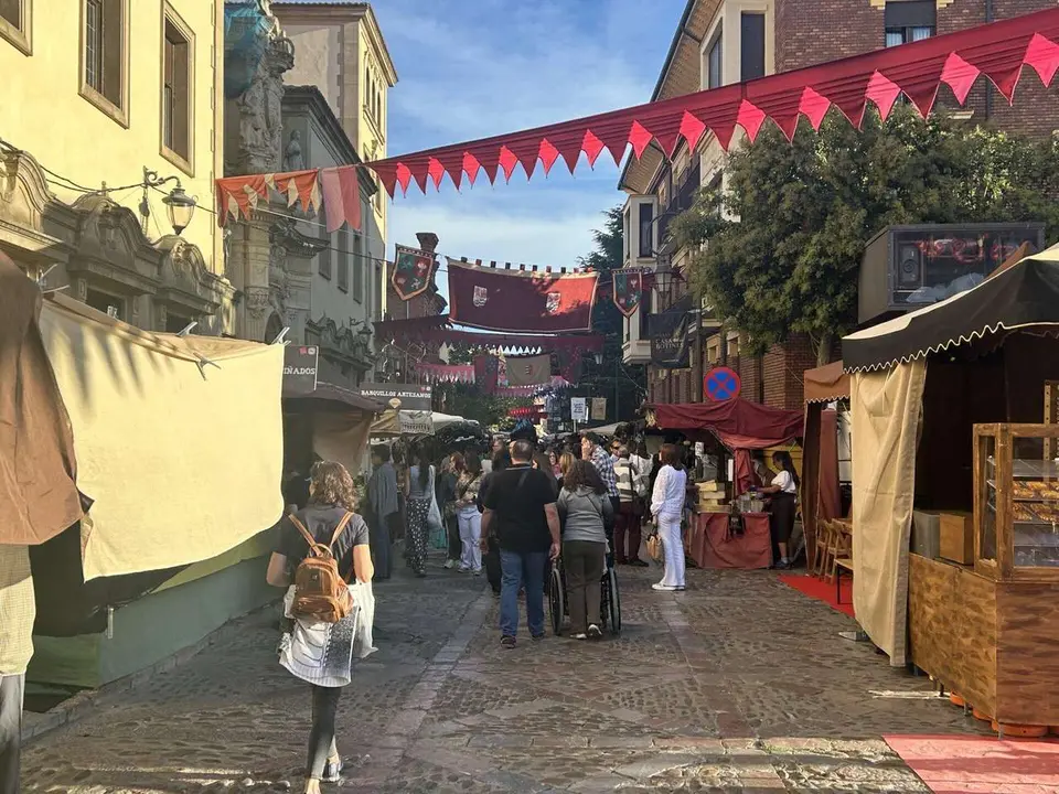 Mercado de las Tres Culturas en Le&oacute;n 2025